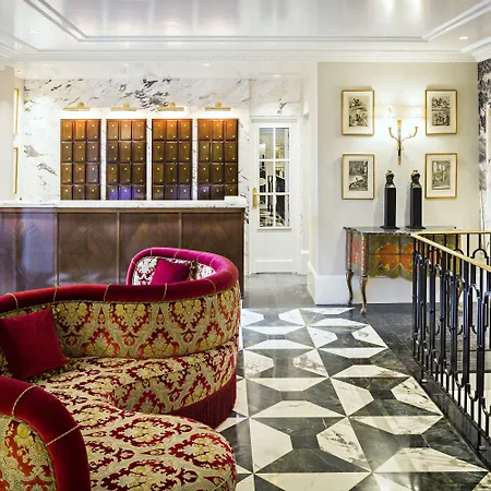 Relais Christine Hotel 5*