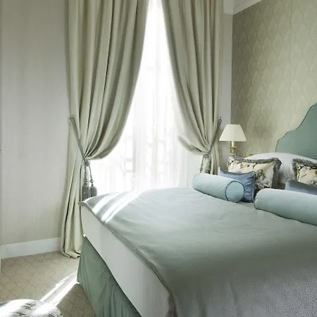 Relais Christine Parigi